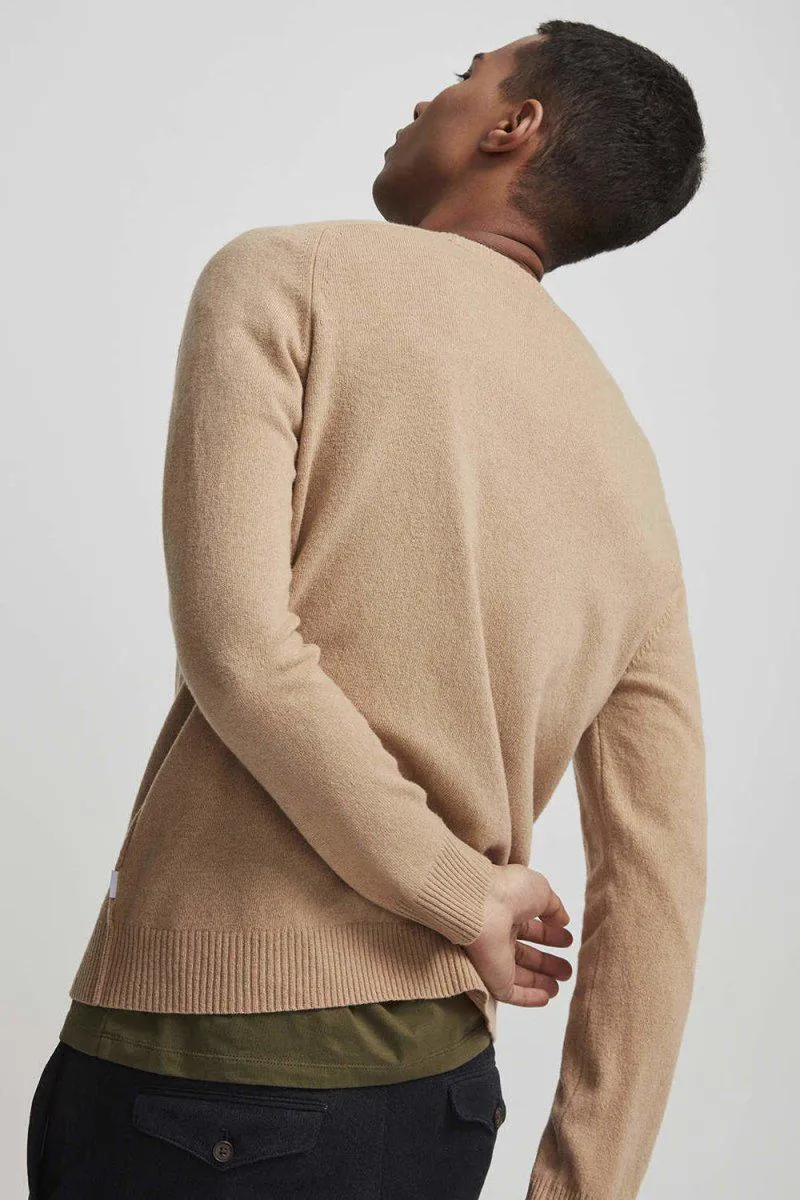 6333 Edward - Camel