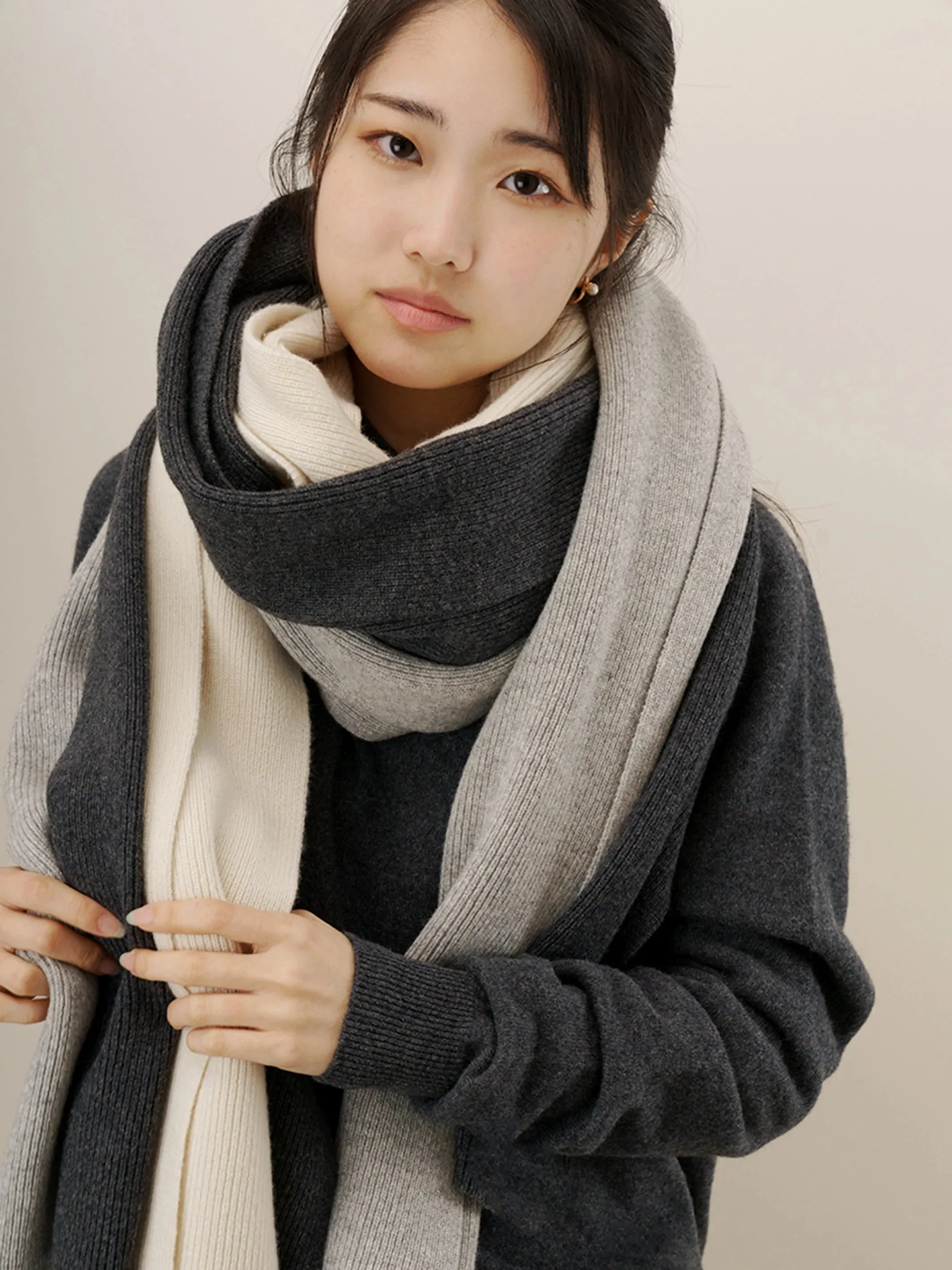 Long Cashmere Scarf Grey