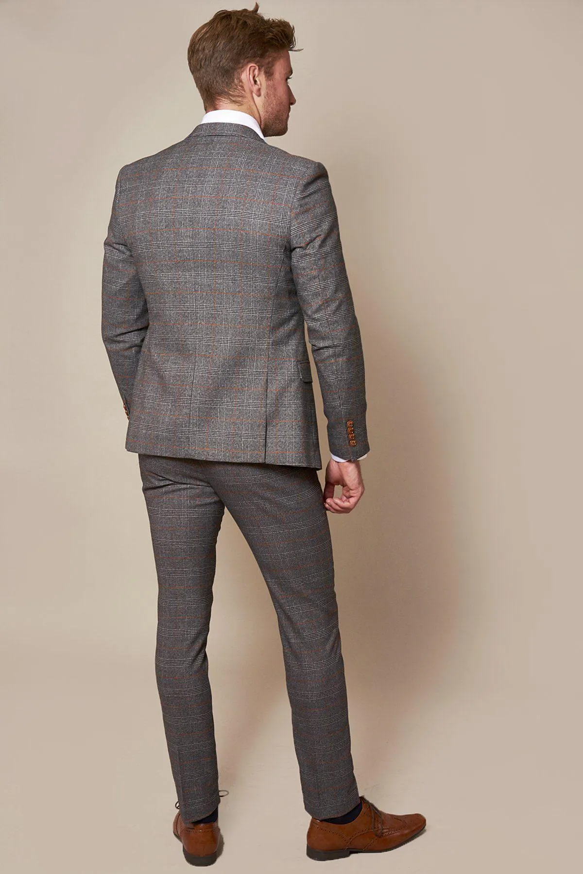 The Sheffield Utd Collection - Billy Sharp in Jenson Grey Check Suit