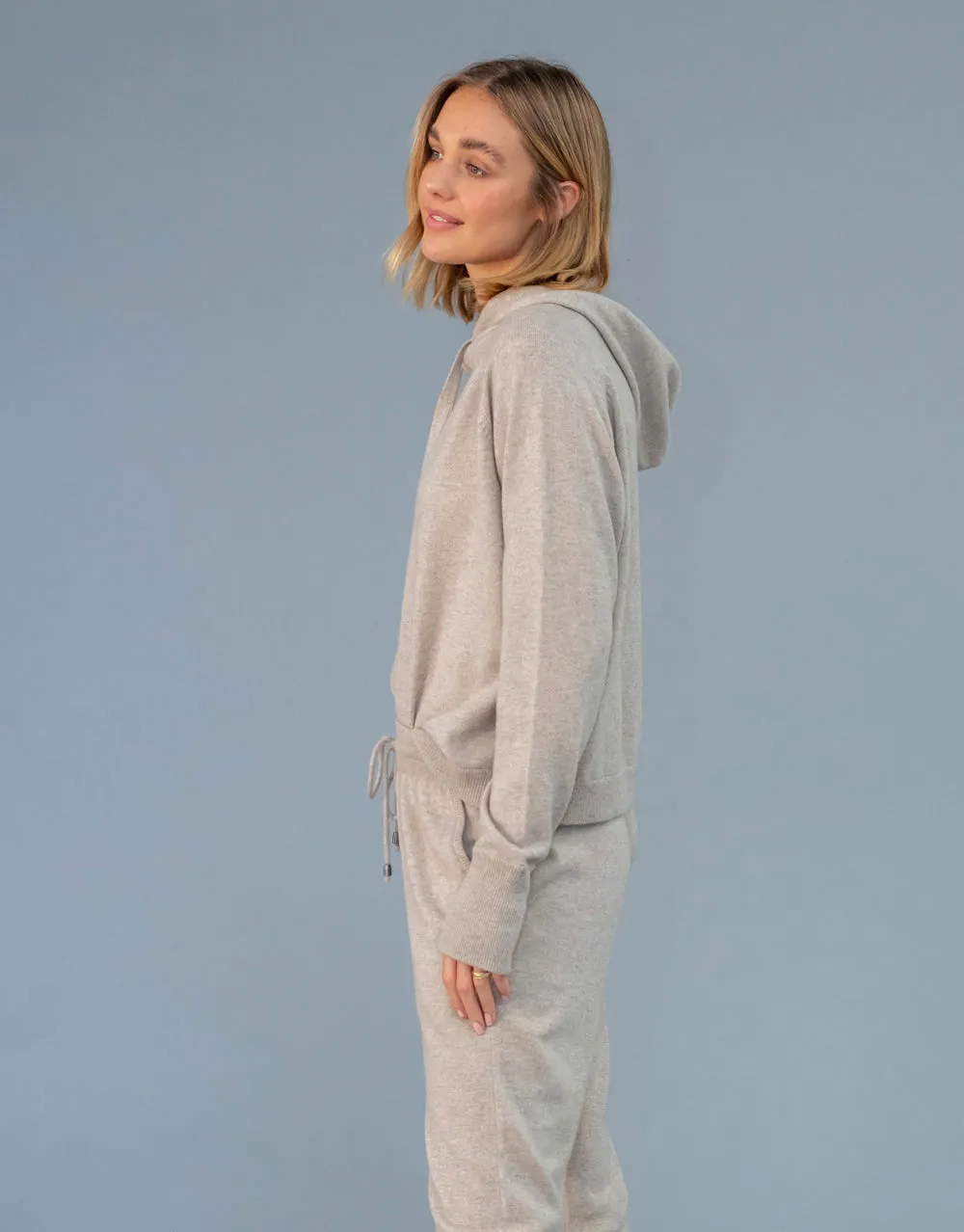 Un-Dyed Cashmere Hoodie in Stone